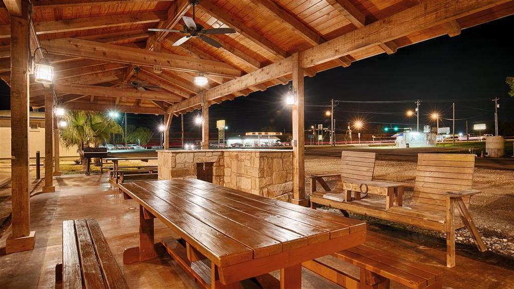 Days Inn By Wyndham Round Rock Exteriér fotografie
