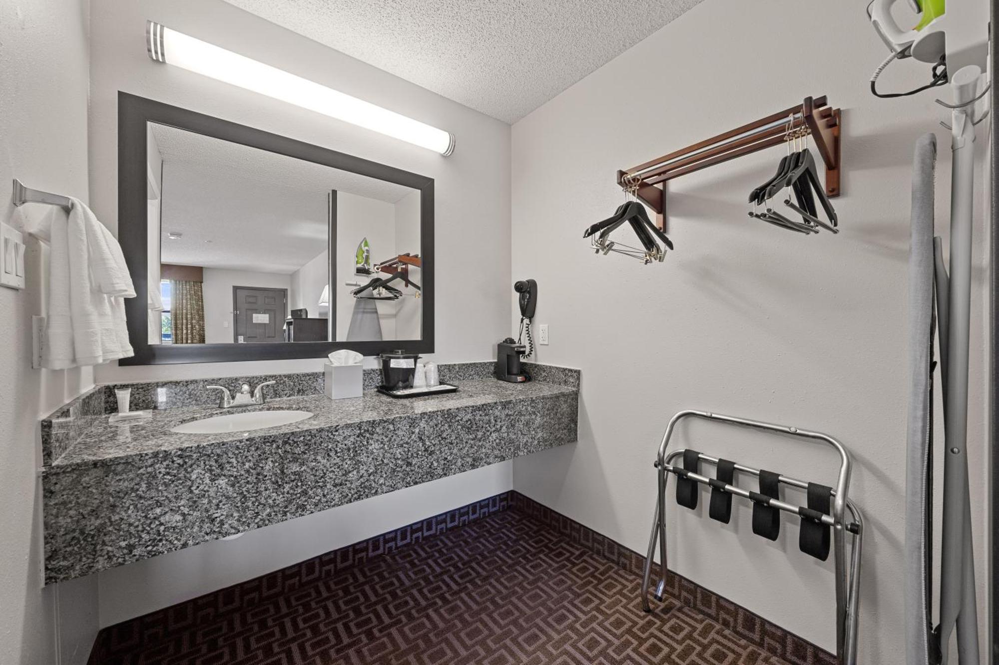 Days Inn By Wyndham Round Rock Exteriér fotografie