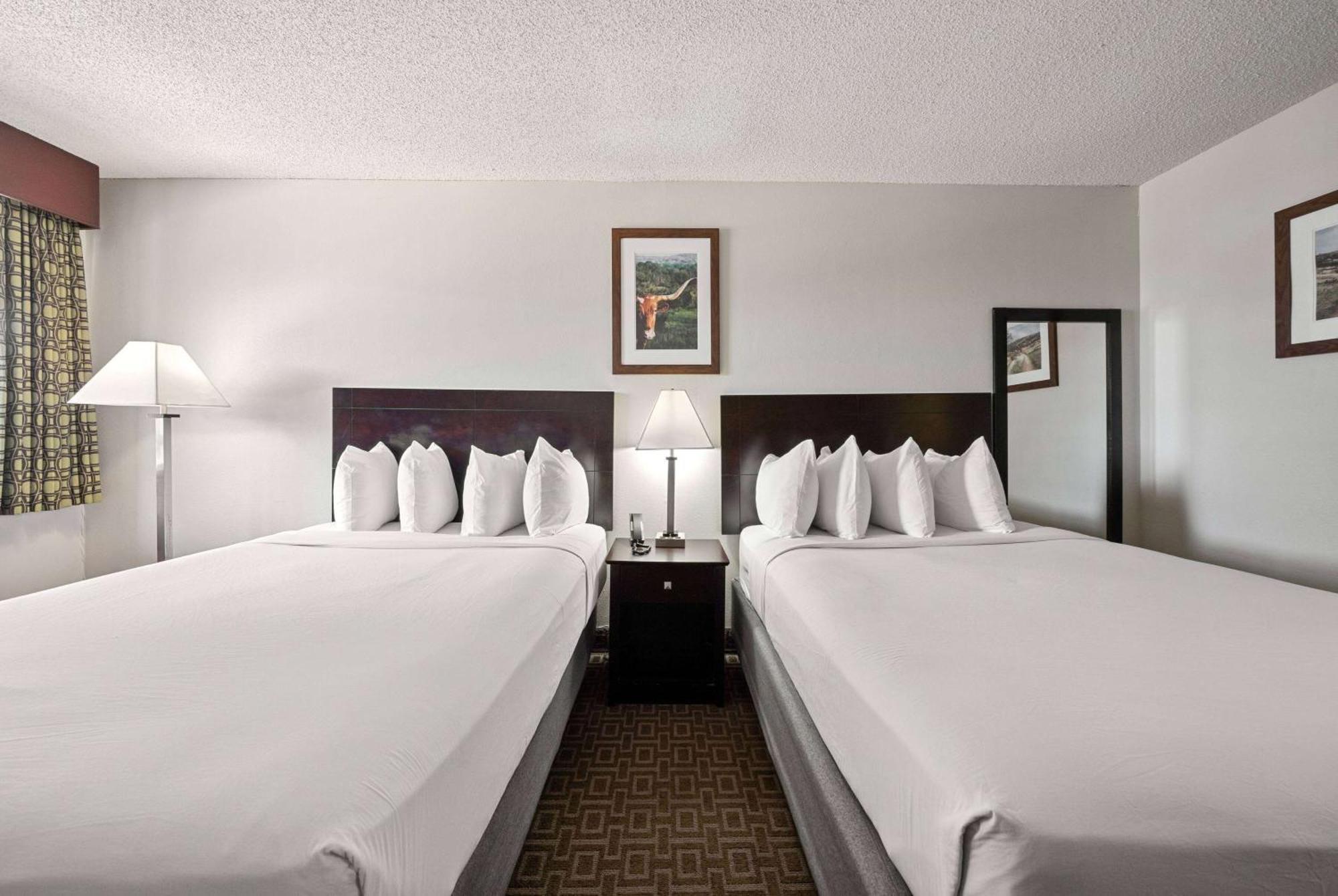 Days Inn By Wyndham Round Rock Exteriér fotografie