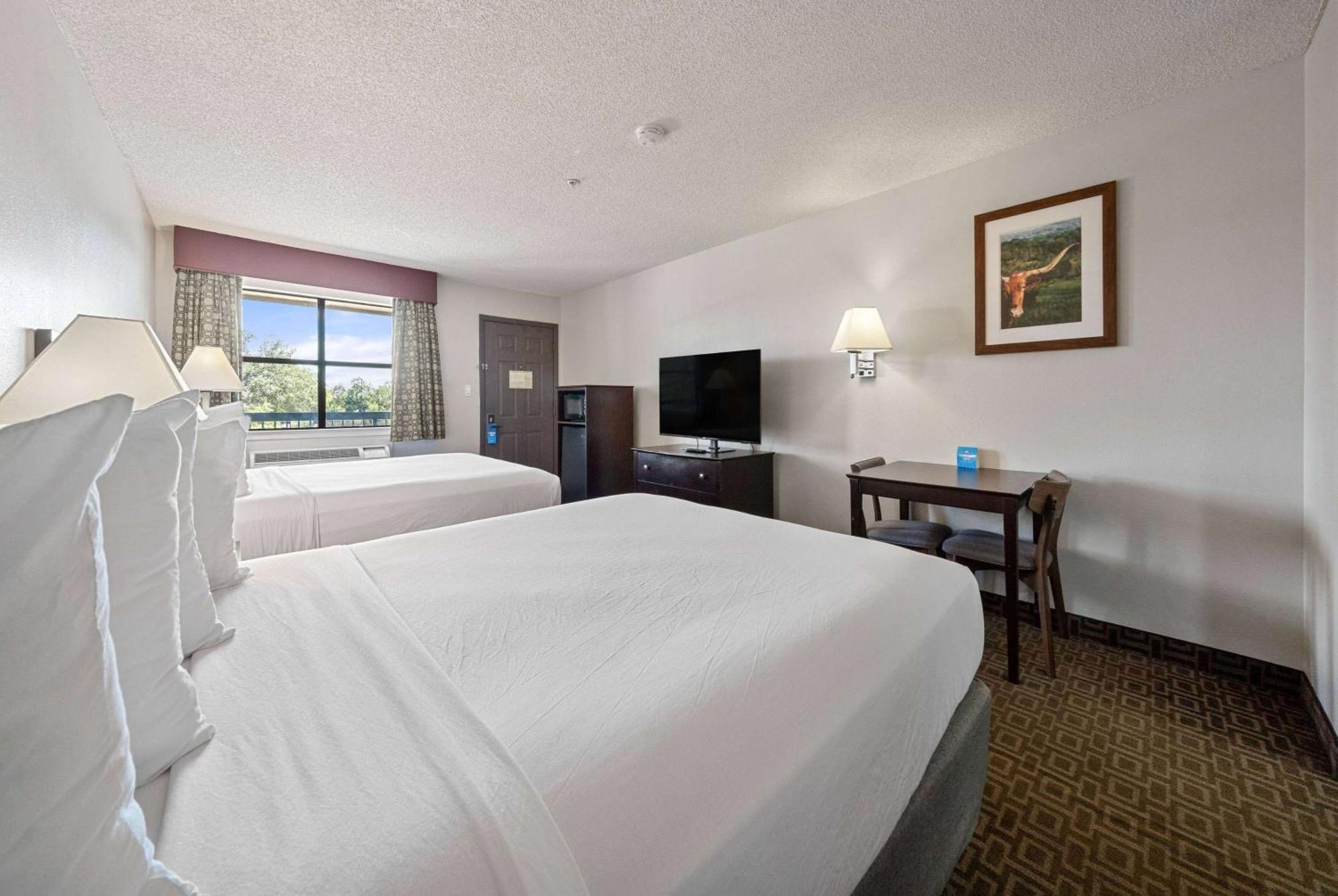 Days Inn By Wyndham Round Rock Exteriér fotografie