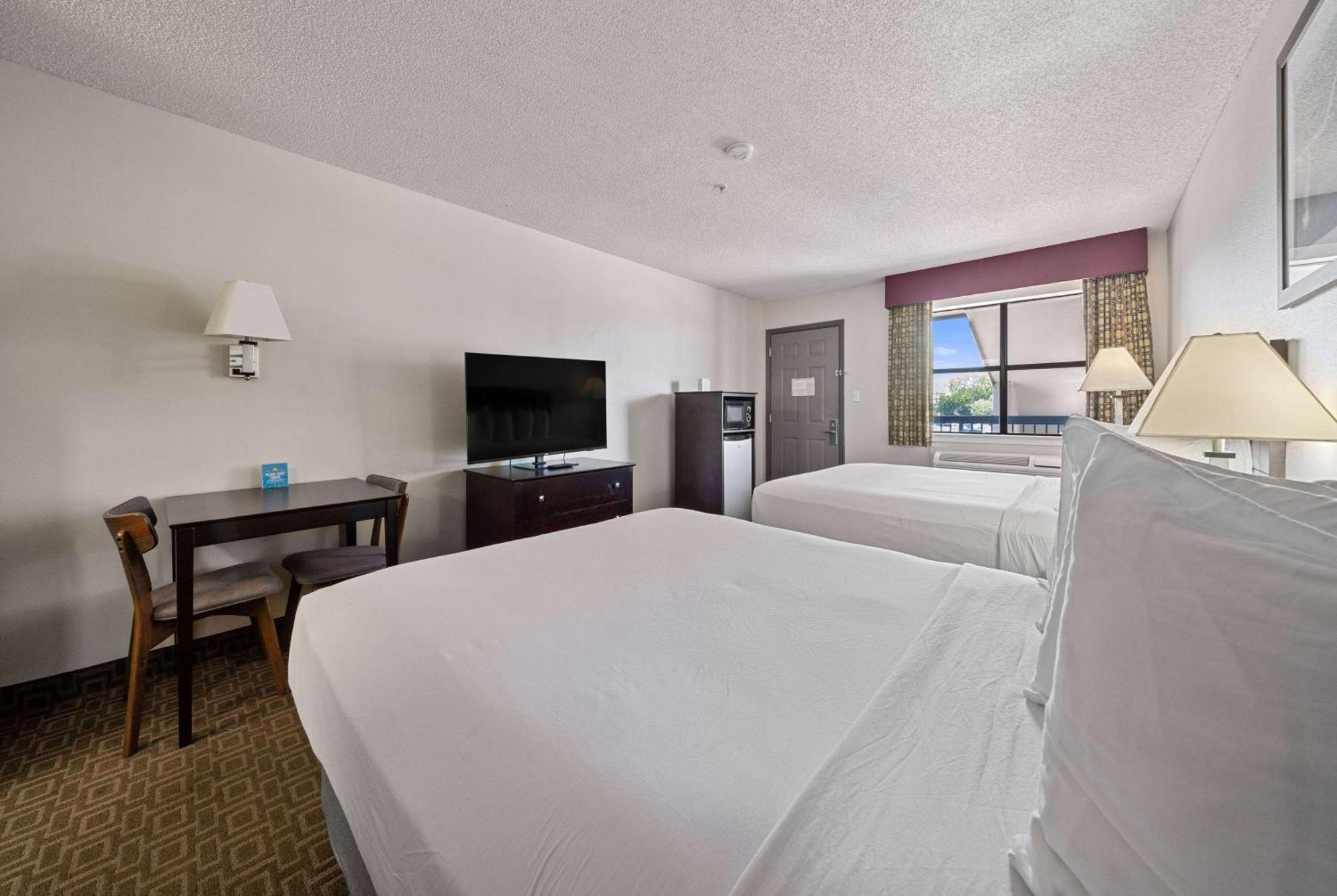 Days Inn By Wyndham Round Rock Exteriér fotografie
